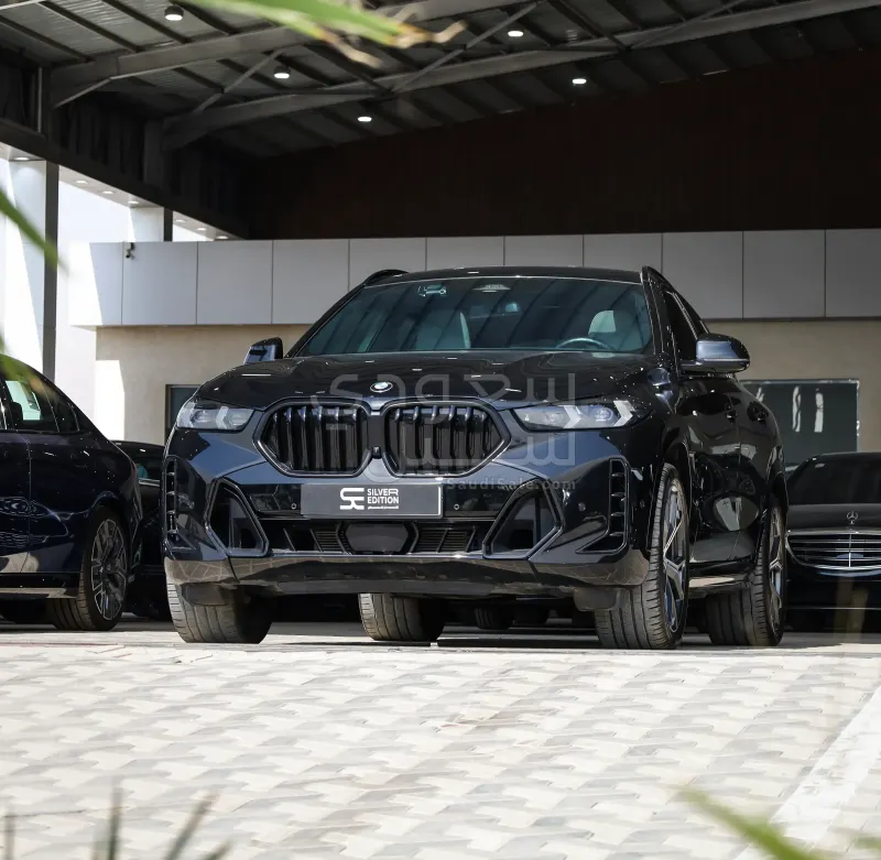 2025 بي ام دبليو الفئة اكس 6