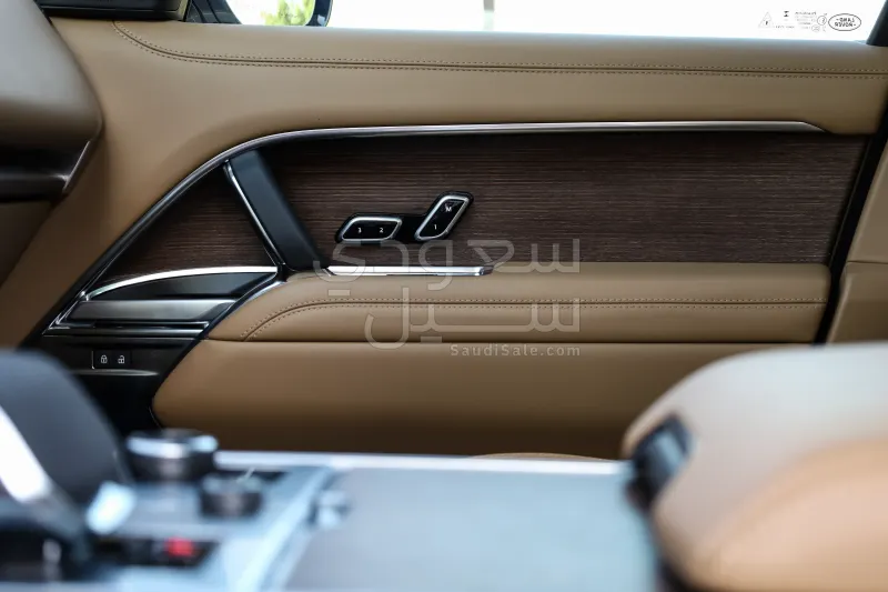 2023 لاند روفر رينج روفر اوتوبيوغرافي