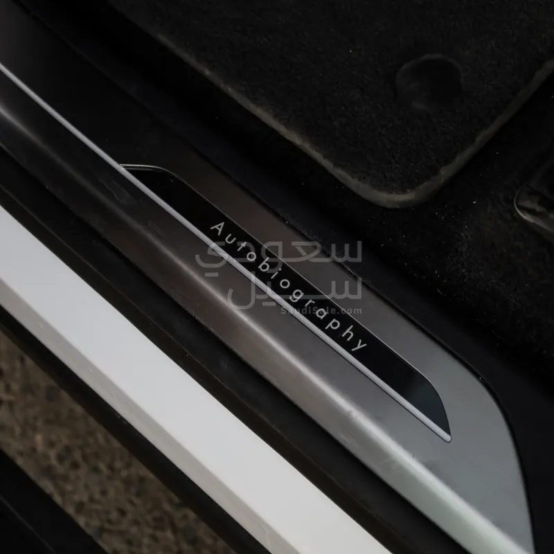 2023 لاند روفر رينج روفر اوتوبيوغرافي