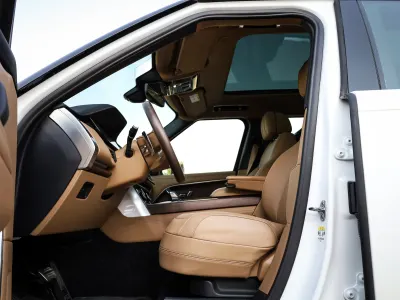 2023 لاند روفر رينج روفر اوتوبيوغرافي