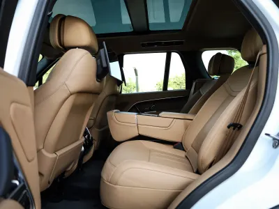 2023 لاند روفر رينج روفر اوتوبيوغرافي