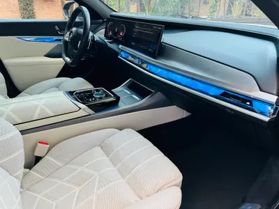 2023 بي ام دبليو الفئة السابعة 735 إل أي