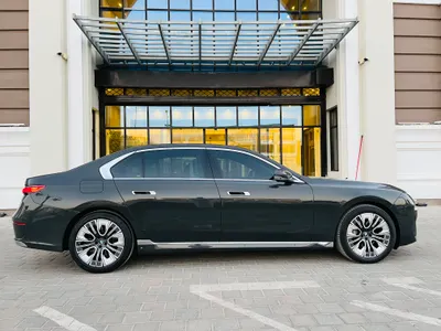 2023 بي ام دبليو الفئة السابعة 735 إل أي