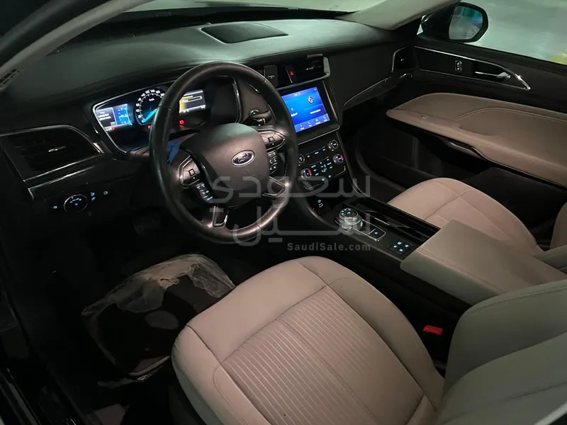 2020 فورد توروس