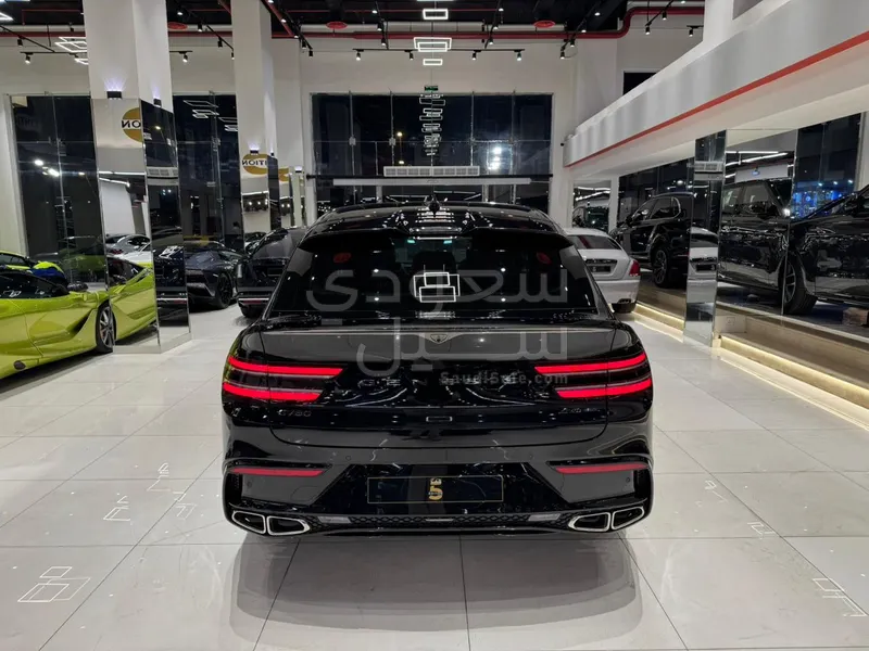 2025 جينيسيس جي في 80