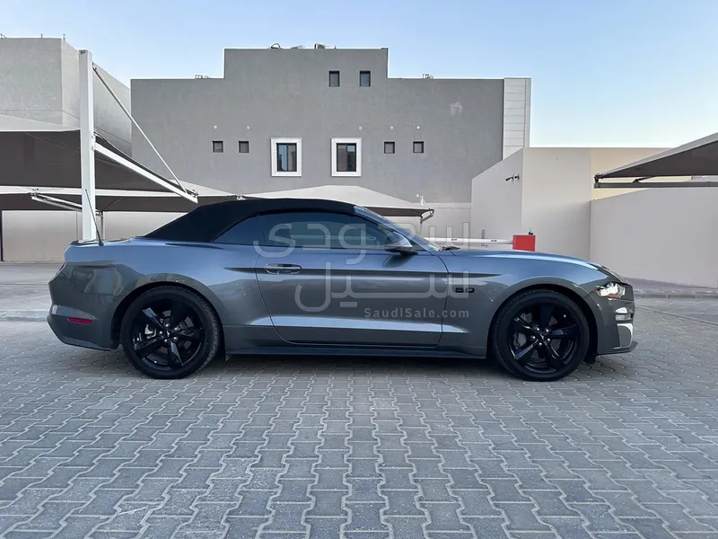 2021 فورد موستانغ جي تي