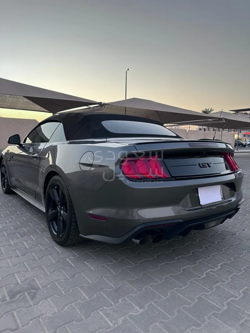 2021 فورد موستانغ جي تي