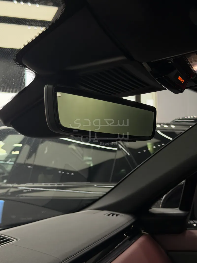 2025 لاند روفر رينج روفر سبورت اتش اس اي