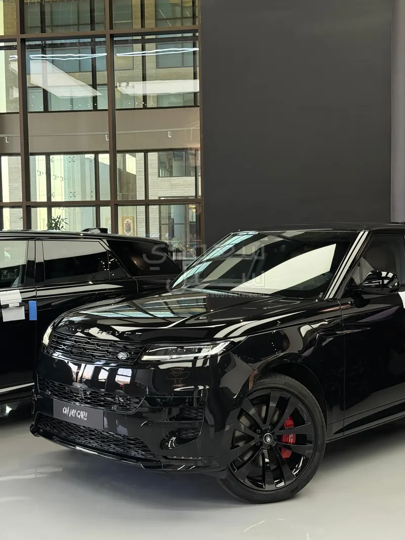 2025 لاند روفر رينج روفر سبورت اتش اس اي