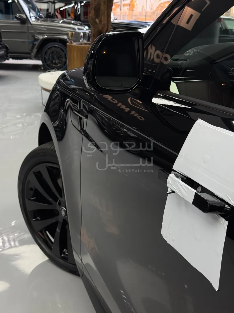 2025 لاند روفر رينج روفر سبورت اتش اس اي