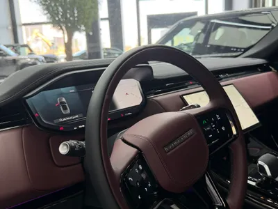 2025 لاند روفر رينج روفر سبورت اتش اس اي