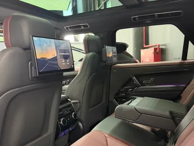 2025 لاند روفر رينج روفر سبورت اتش اس اي