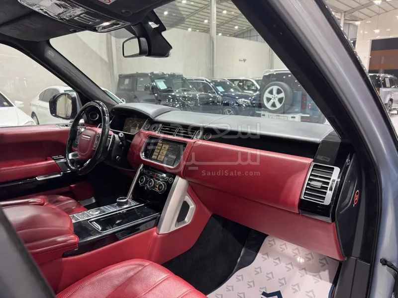 2015 لاند روفر رينج روفر اوتوبيوغرافي