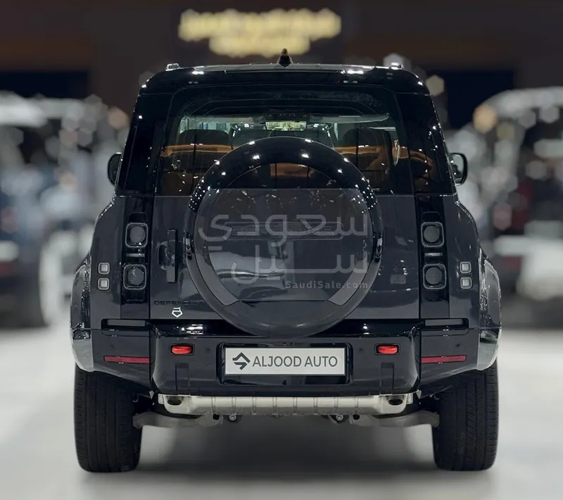 2025 لاند روفر ديفيندر اكس 110