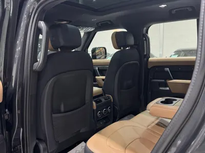 2025 لاند روفر ديفيندر اكس 110