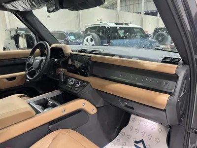 2025 لاند روفر ديفيندر اكس 110