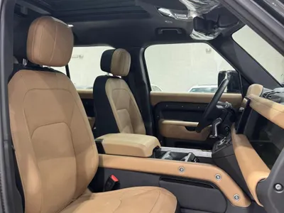 2025 لاند روفر ديفيندر اكس 110