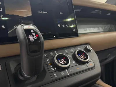 2025 لاند روفر ديفيندر اكس 110