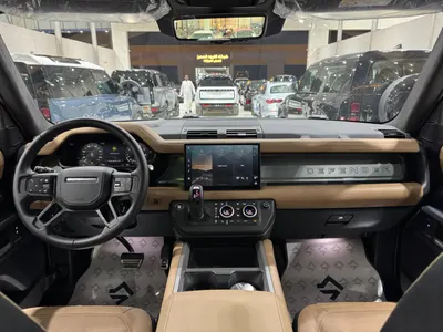 2025 لاند روفر ديفيندر اكس 110