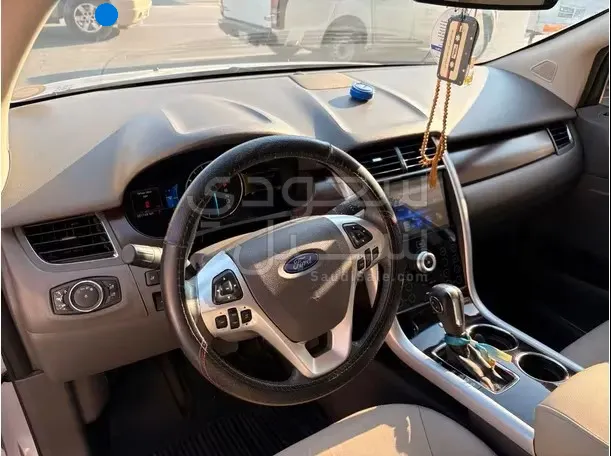 2014 فورد ادج ليميتد