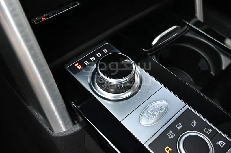 2020 لاند روفر ديسكفري