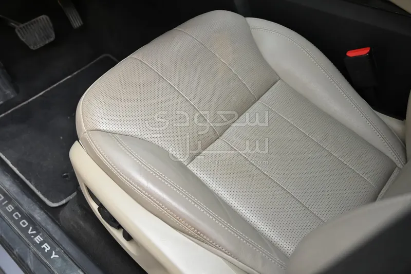 2020 لاند روفر ديسكفري