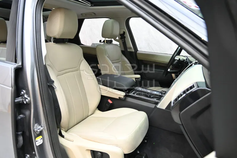 2020 لاند روفر ديسكفري