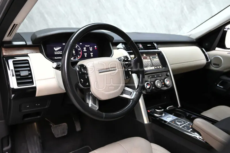 2020 لاند روفر ديسكفري