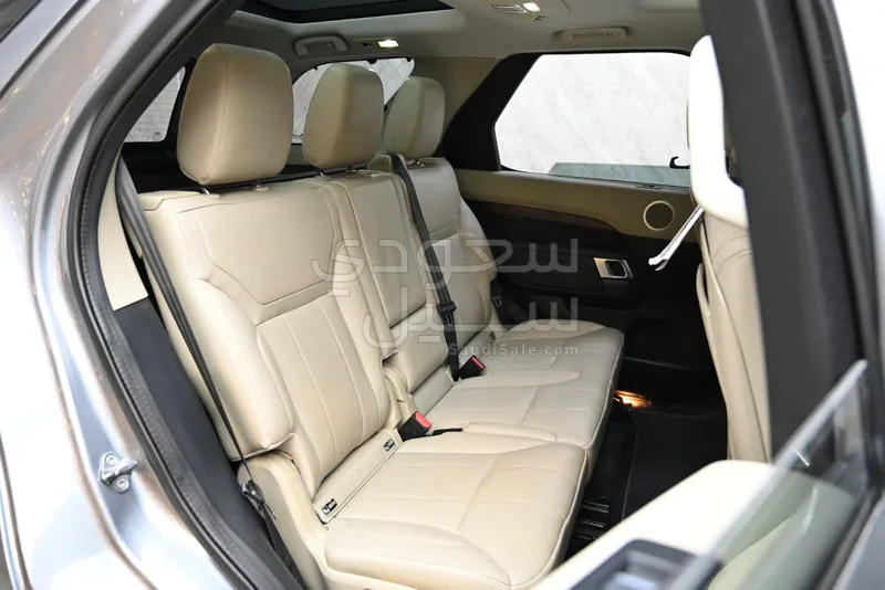 2020 لاند روفر ديسكفري