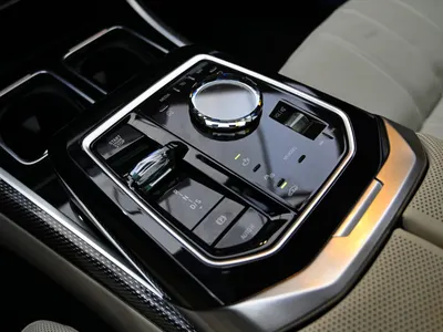 2026 بي ام دبليو الفئة السابعة 735أي