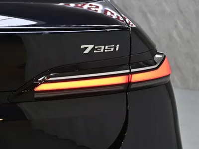 2026 بي ام دبليو الفئة السابعة 735أي