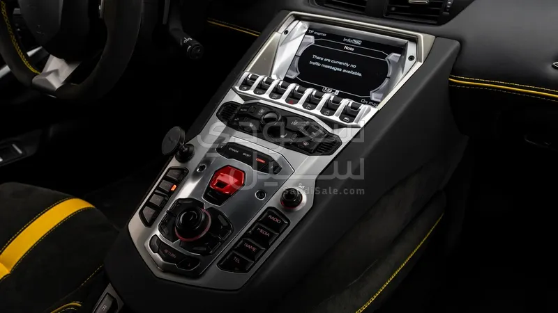 2014 لمبرجيني افنتادور ال بي-700-4