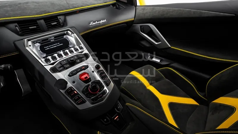 2014 لمبرجيني افنتادور ال بي-700-4