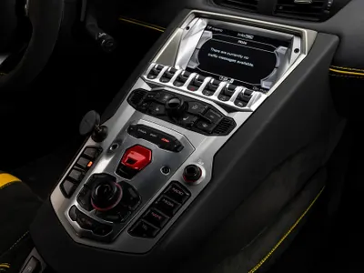 2014 لمبرجيني افنتادور ال بي-700-4