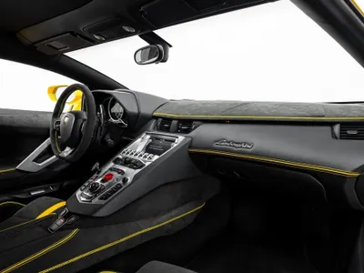 2014 لمبرجيني افنتادور ال بي-700-4