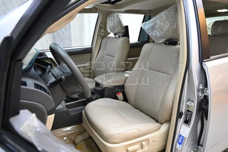 2023 تويوتا برادو جس اكس ار