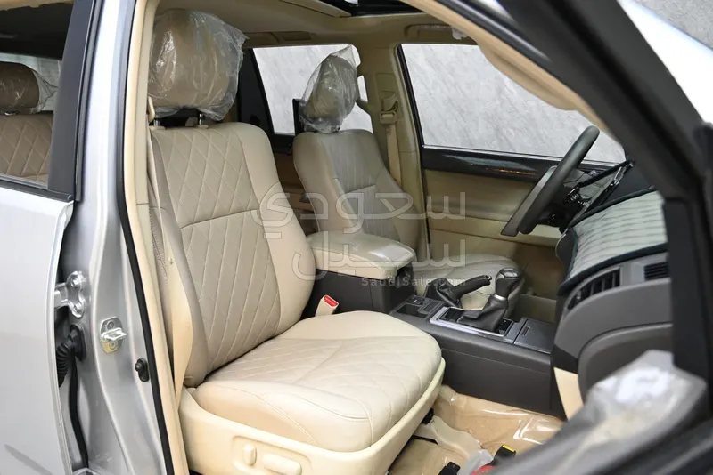 2023 تويوتا برادو جس اكس ار