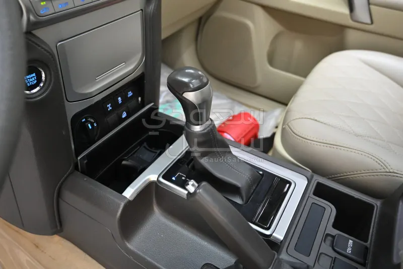 2023 تويوتا برادو جس اكس ار