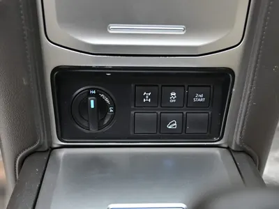 2023 تويوتا برادو جس اكس ار