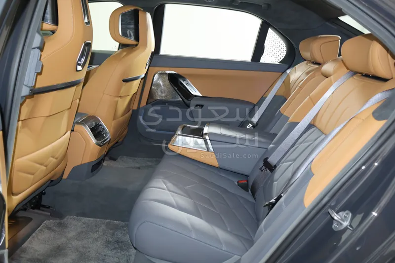 2026 بي ام دبليو الفئة السابعة 760أي