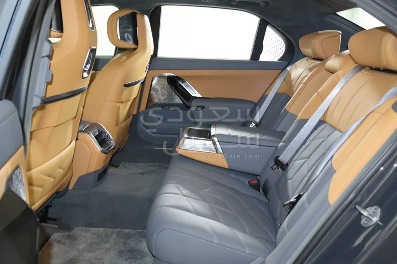 2026 بي ام دبليو الفئة السابعة 760أي