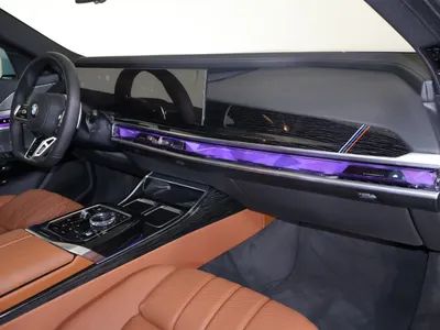 2026 بي ام دبليو الفئة السابعة 735أي