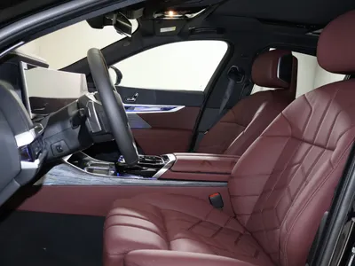 2026 بي ام دبليو الفئة السابعة 735أي