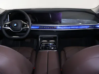 2026 بي ام دبليو الفئة السابعة 735أي