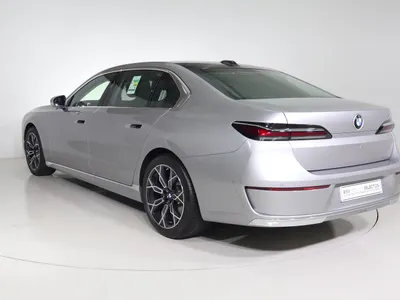 2026 بي ام دبليو الفئة السابعة 735أي