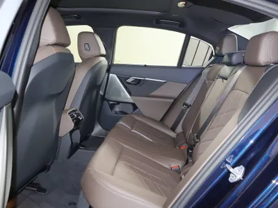 2026 بي ام دبليو الفئة الخامسة 520 أي