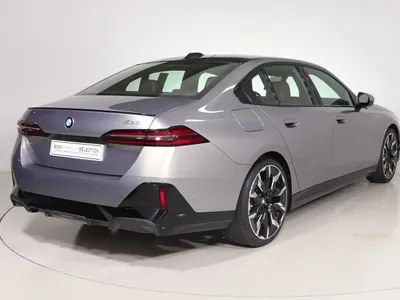 2026 بي ام دبليو الفئة الخامسة 520 أي إم كت