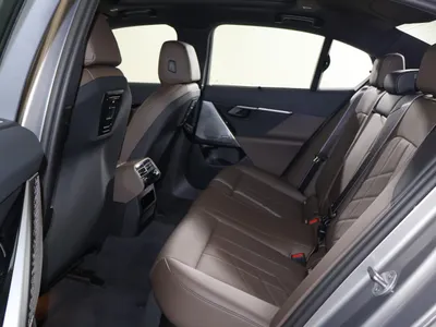 2026 بي ام دبليو الفئة الخامسة 520 أي إم كت