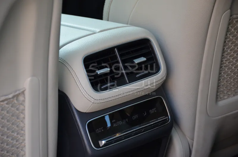 2020 مرسيدس - بنز جي إل إي 450 أي إم جي