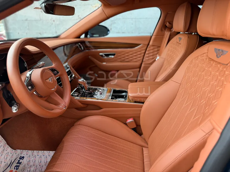 2022 بنتلي كونتيننتل فلاينج سبير